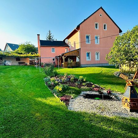 Gemuetliche Wohnung In Gruenhainichen Erzgebirge Grunhainichen Dış mekan fotoğraf